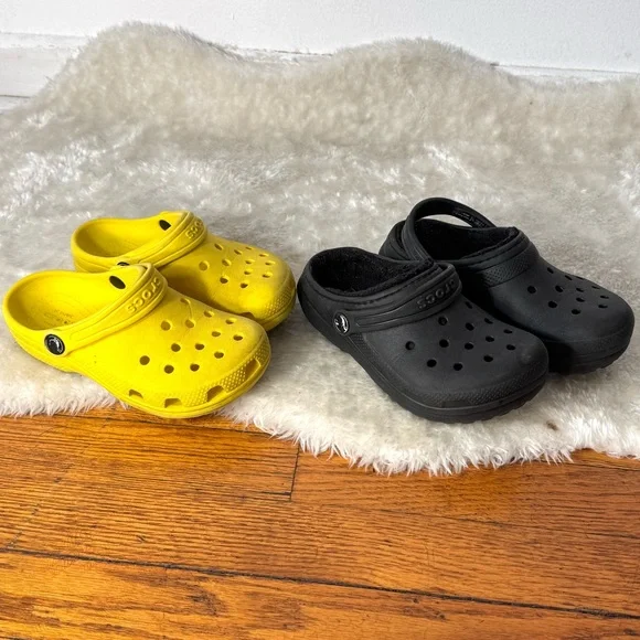Kids Crocs Clogs Bundle Classic Yellow Lined Black Unisex Sz 12 - Picture 2 of 7